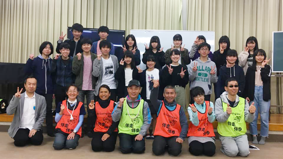 蟻ヶ崎高校放送部のみなさんとの集合写真